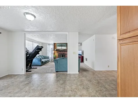 4675 Barger Drive Eugene OR 97402