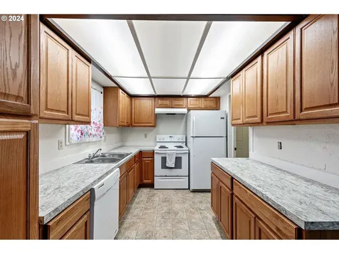 4675 Barger Drive Eugene OR 97402