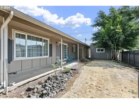 4675 Barger Drive Eugene OR 97402