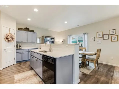 1002 Bear Creek Drive Molalla OR 97038