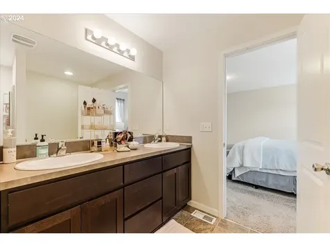 1002 Bear Creek Drive Molalla OR 97038