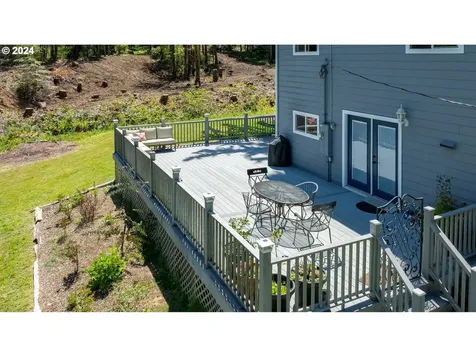 7100 Ash Street Grand Ronde OR 97347