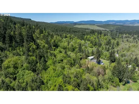 7100 Ash Street Grand Ronde OR 97347