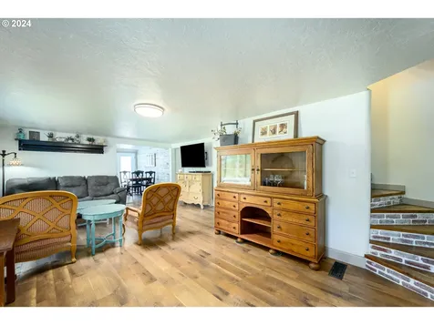 7100 Ash Street Grand Ronde OR 97347