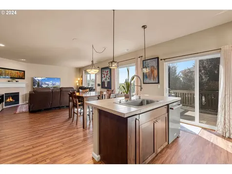 15718 NE 22nd Avenue Vancouver WA 98686