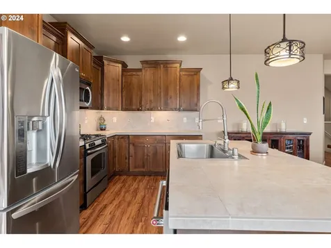 15718 NE 22nd Avenue Vancouver WA 98686