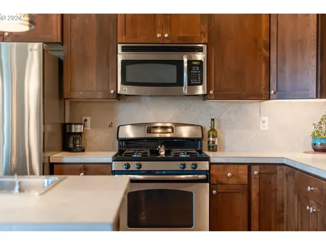 15718 NE 22nd Avenue Vancouver WA 98686