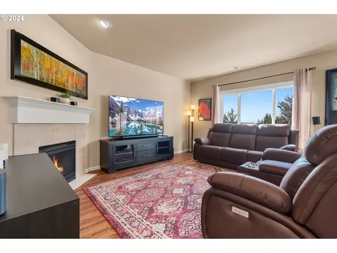 15718 NE 22nd Avenue Vancouver WA 98686