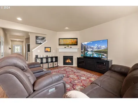 15718 NE 22nd Avenue Vancouver WA 98686
