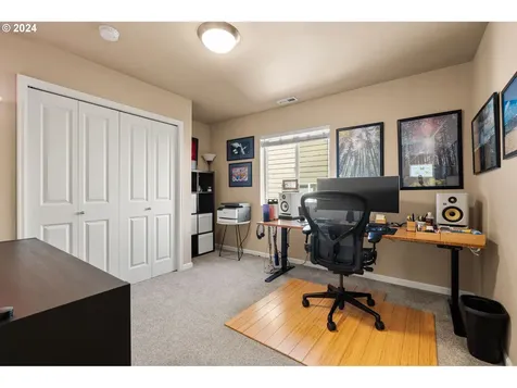 15718 NE 22nd Avenue Vancouver WA 98686