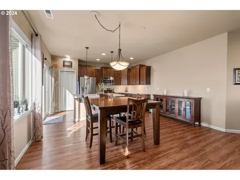 15718 NE 22nd Avenue Vancouver WA 98686