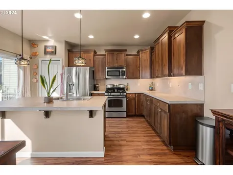 15718 NE 22nd Avenue Vancouver WA 98686