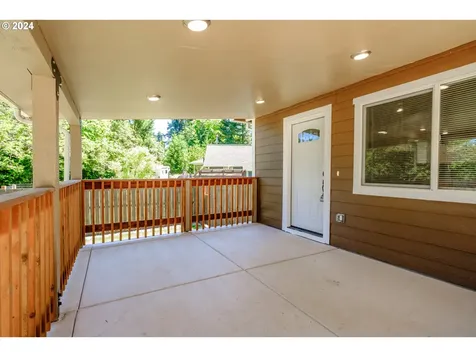 739 Parry Road Falls City OR 97344