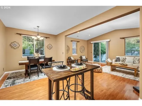 9208 SW Sweek Drive Tualatin OR 97062