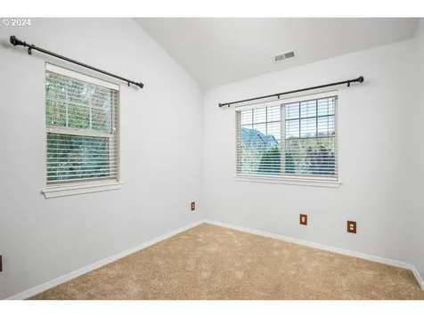 9208 SW Sweek Drive Tualatin OR 97062