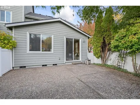 9208 SW Sweek Drive Tualatin OR 97062