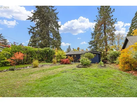 464 E 34th Avenue Eugene OR 97405