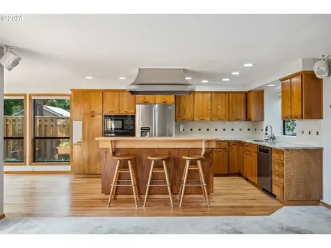 1386 SW 179th Court Beaverton OR 97003