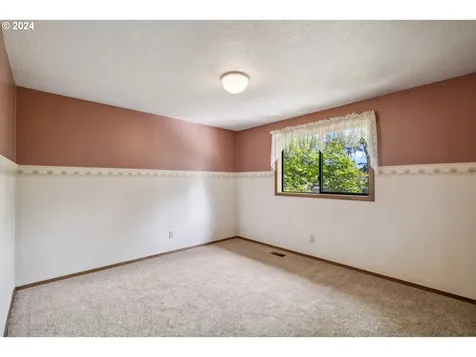 1386 SW 179th Court Beaverton OR 97003