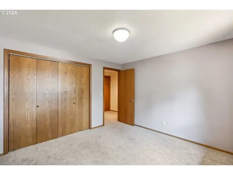 1386 SW 179th Court Beaverton OR 97003