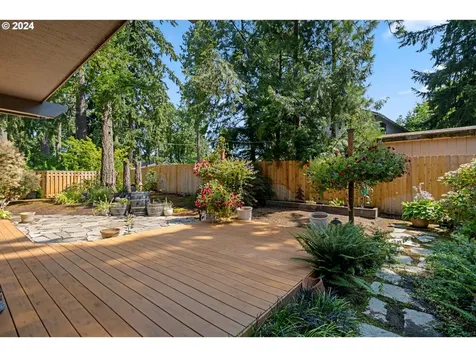 1386 SW 179th Court Beaverton OR 97003