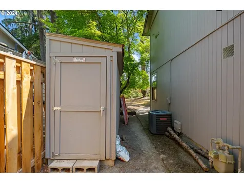 1386 SW 179th Court Beaverton OR 97003