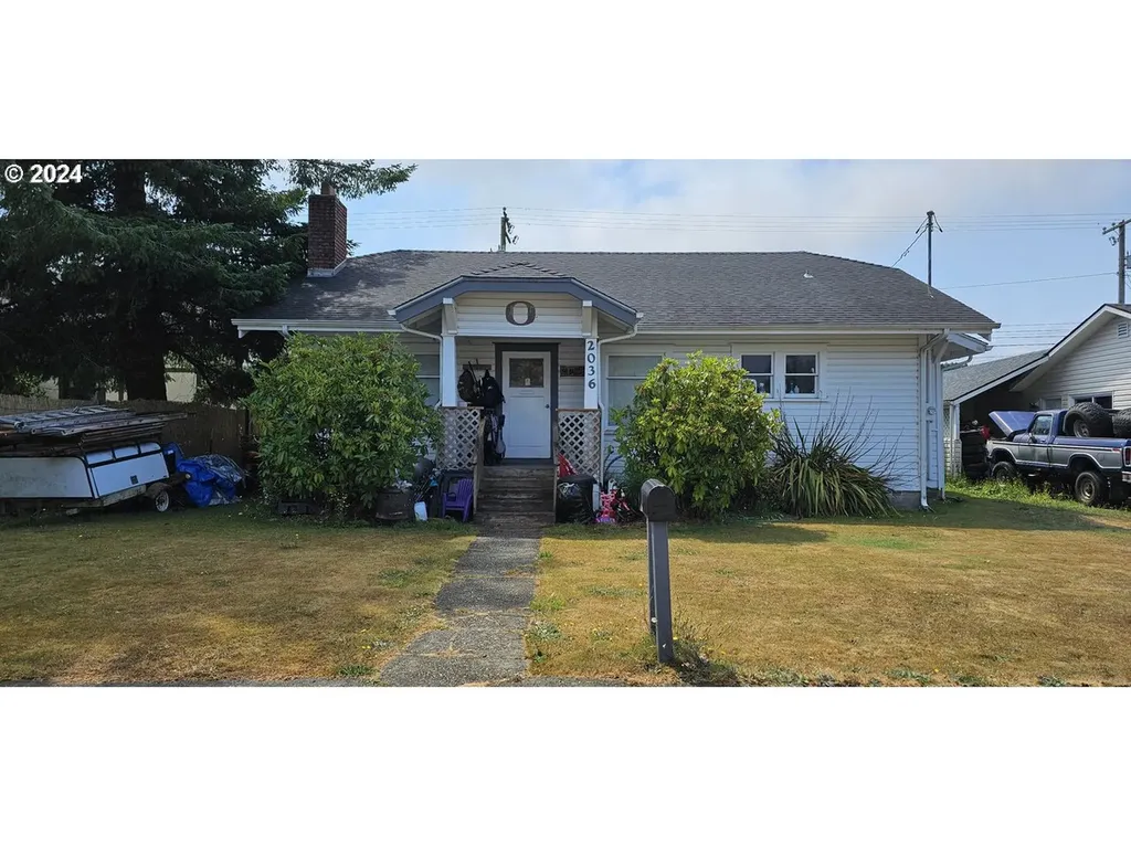 2036 Fir Avenue Reedsport OR 97467