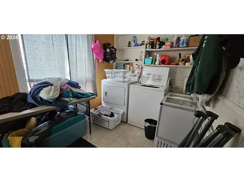 2036 Fir Avenue Reedsport OR 97467