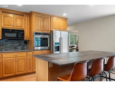5431 Columbia Heights Road Longview WA 98632