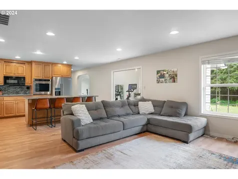 5431 Columbia Heights Road Longview WA 98632