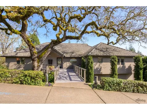 508 Spyglass Drive Eugene OR 97401
