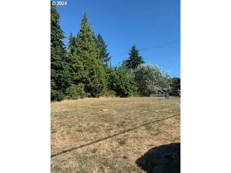 2035 E Irwin Way Eugene OR 97402