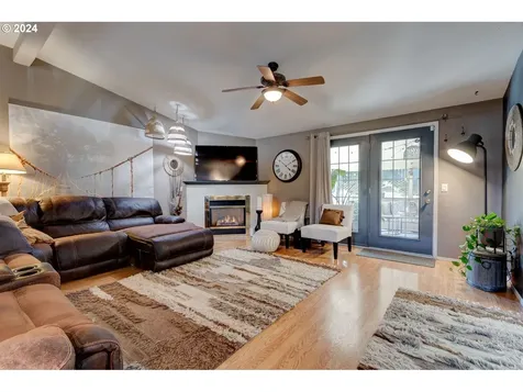13694 Char Diaz Drive Oregon City OR 97045