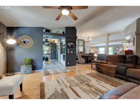 13694 Char Diaz Drive Oregon City OR 97045