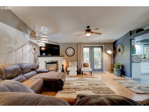 13694 Char Diaz Drive Oregon City OR 97045