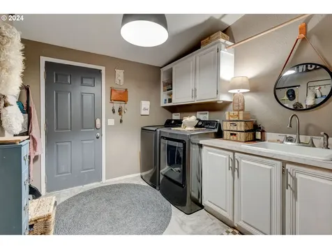 13694 Char Diaz Drive Oregon City OR 97045