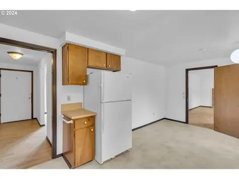 5505 Se Schiller Street Portland OR 97206
