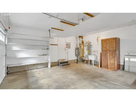 5505 Se Schiller Street Portland OR 97206