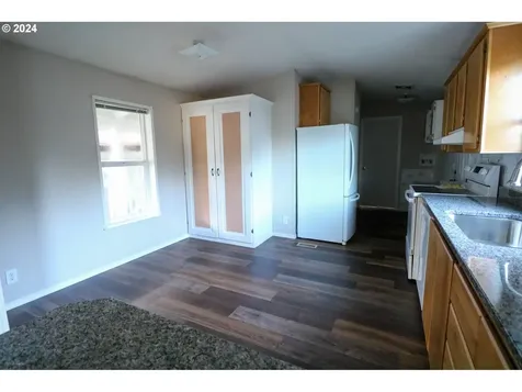 1425 Ventana Court Coos Bay OR 97420