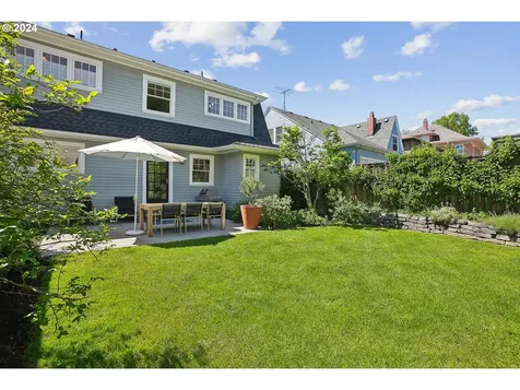 1734 Se 22nd Avenue Portland OR 97214
