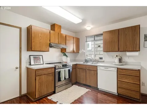 8904 N Bayard Avenue Portland OR 97217