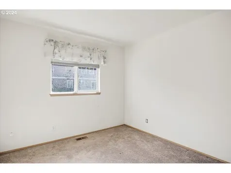 8904 N Bayard Avenue Portland OR 97217