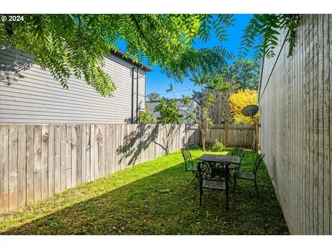 8904 N Bayard Avenue Portland OR 97217