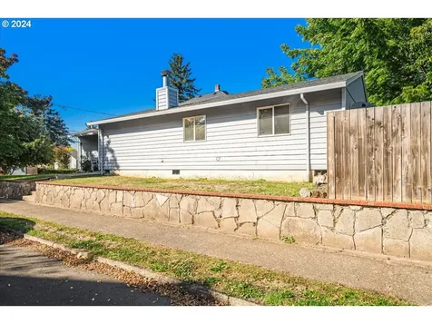 8904 N Bayard Avenue Portland OR 97217