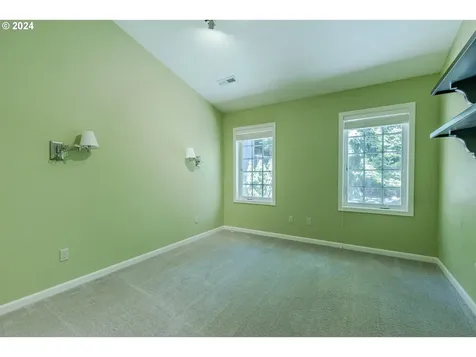 59 Constantine Place Eugene OR 97405