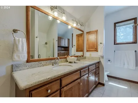 59 Constantine Place Eugene OR 97405