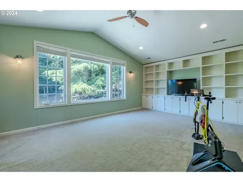 59 Constantine Place Eugene OR 97405