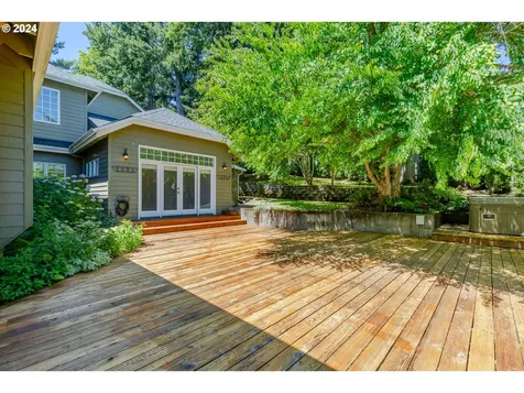 59 Constantine Place Eugene OR 97405