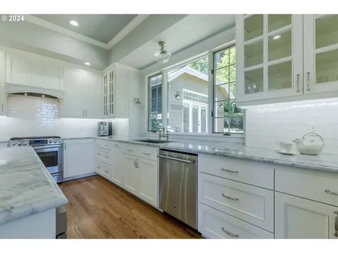 59 Constantine Place Eugene OR 97405