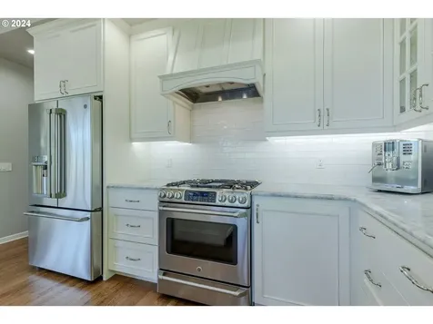 59 Constantine Place Eugene OR 97405